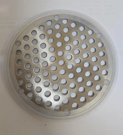 אטם רשת 4 אינטש גודל חורים 1/8 אינטש